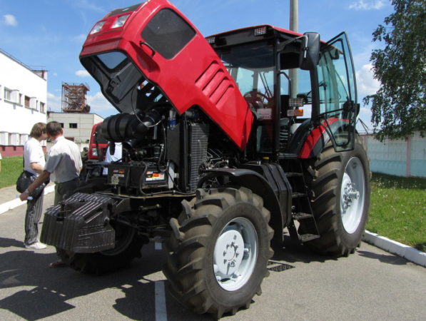 Двигатель трактора «МТЗ-2022»