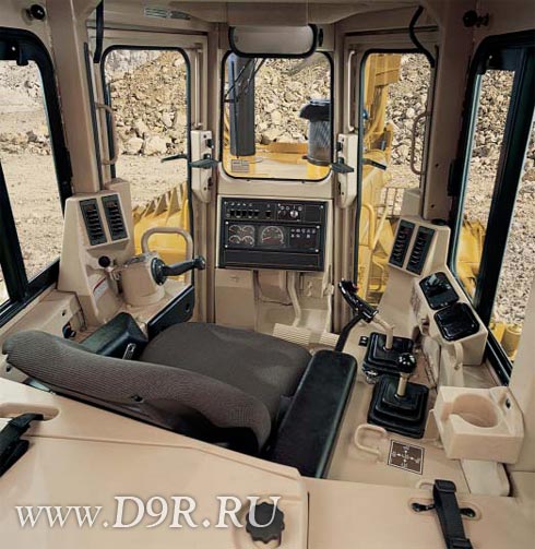Cat D9R Dozer Operator Station